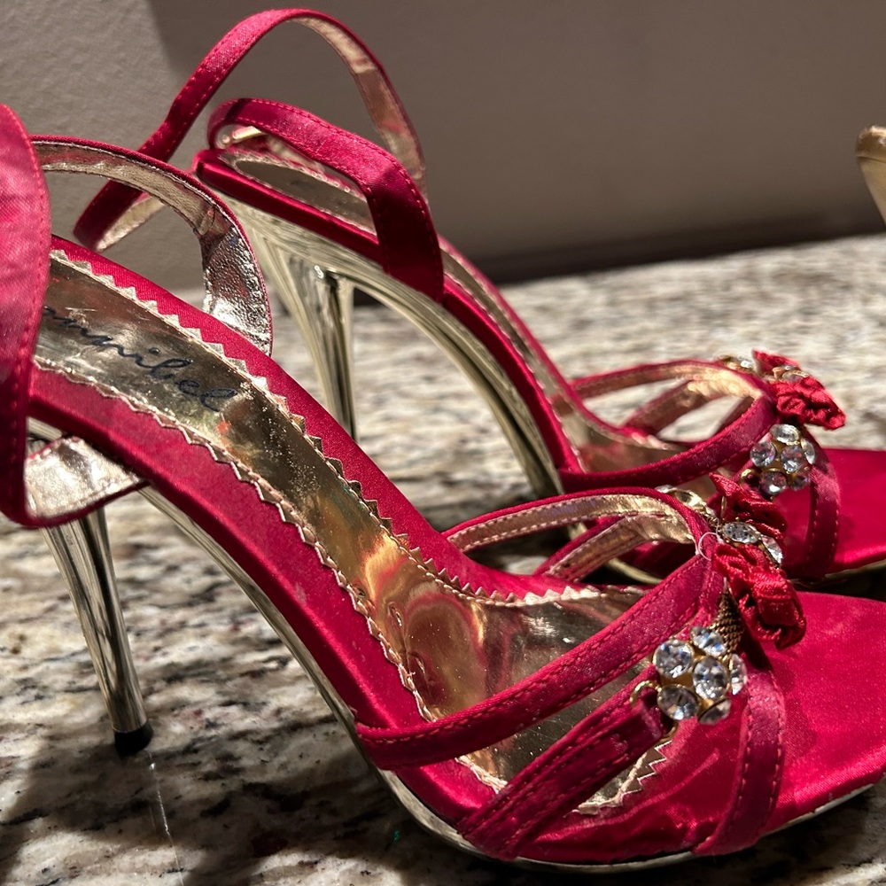Elegant Red Satin Heels with Rhinestone Accents